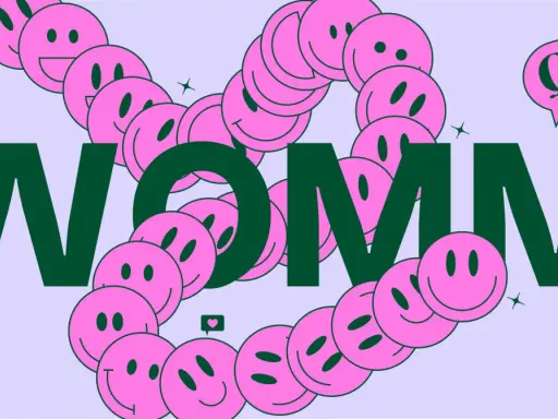 Smiley rosa formano un cerchio attorno alle lettere "WOMM". Un fumetto con "Q HOW TO?" suggerisce una strategia di brand advocacy.