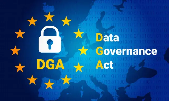 Simboli dell'UE e lucchetto su sfondo di codice binario. Testo: "Data Governance Act" (DGA).